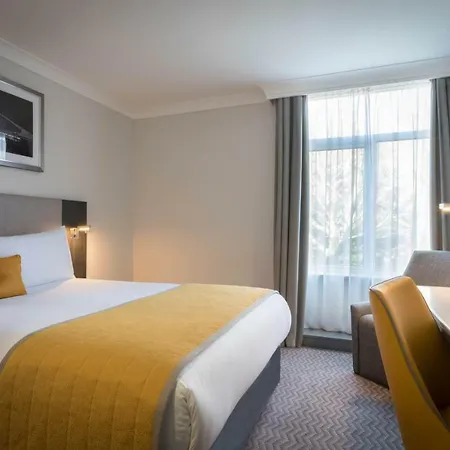 Hotel Maldron Parnell Square 4*
