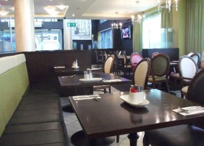 Maldron Parnell Square 4* Дублин