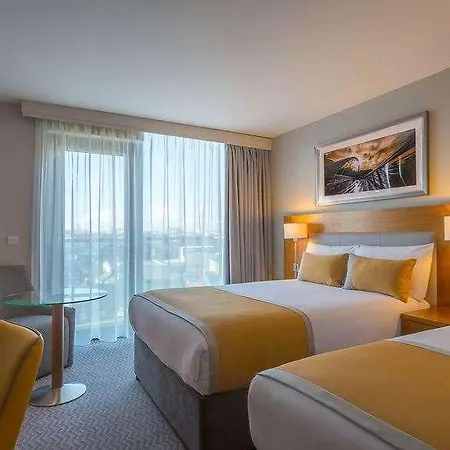 فندق Maldron Parnell Square 4*