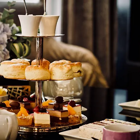 Maldron Parnell Square Hotel 4*