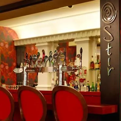 Отель Maldron Parnell Square
