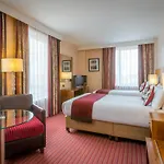 Maldron Parnell Square 4*